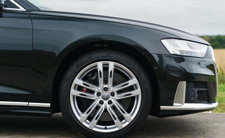 2020 Audi S8 (UK-Spec) Wheel Wallpapers  450x275 (44)