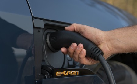 2020 Audi e-tron Sportback (Color: Plasma Blue) Charging Wallpapers 450x275 (31)