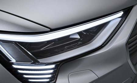2020 Audi e-tron Sportback Headlight Wallpapers 450x275 (78)