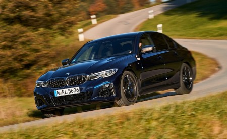 2020 BMW M340i Sedan (Color: Tanzanite Blue Metallic) Front Three-Quarter Wallpapers 450x275 (13)