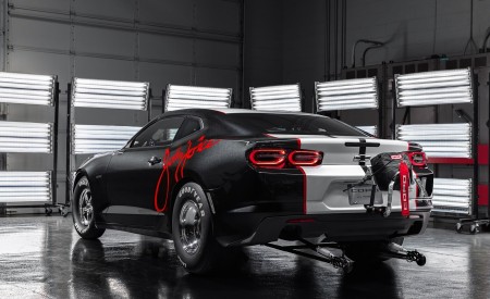 2020 Chevrolet COPO Camaro John Force Edition Rear Three-Quarter Wallpapers 450x275 (3)
