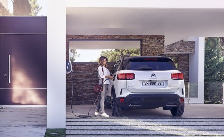 2020 Citroen C5 Aircross Hybrid Rear Wallpapers 450x275 (11)