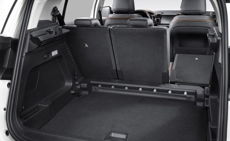 2020 Citroen C5 Aircross Hybrid Trunk Wallpapers 450x275 (44)