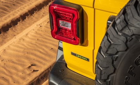 2020 Jeep Wrangler Rubicon EcoDiesel Detail Wallpapers 450x275 (83)