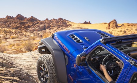 2020 Jeep Wrangler Rubicon EcoDiesel Detail Wallpapers 450x275 (3)