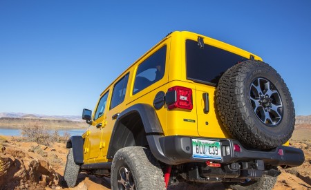 2020 Jeep Wrangler Rubicon EcoDiesel Off-Road Wallpapers 450x275 (61)