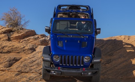 2020 Jeep Wrangler Rubicon EcoDiesel Off-Road Wallpapers 450x275 (9)