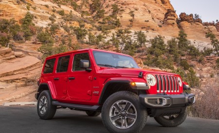 2020 Jeep Wrangler Sahara EcoDiesel Front Three-Quarter Wallpapers 450x275 (111)