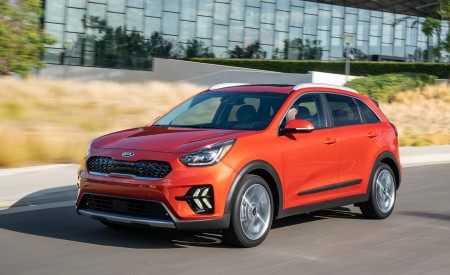 2020 Kia Niro Hybrid Front Three-Quarter Wallpapers 450x275 (4)