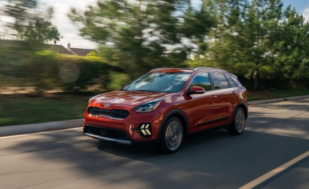 2020 Kia Niro Hybrid Front Three-Quarter Wallpapers 450x275 (5)