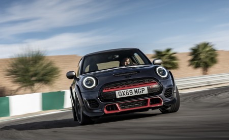 2020 MINI John Cooper Works GP Front Wallpapers 450x275 (7)