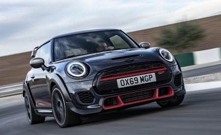 2020 MINI John Cooper Works GP Front Wallpapers 450x275 (9)