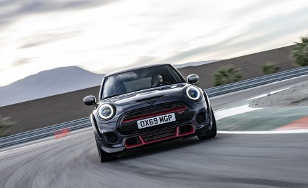 2020 MINI John Cooper Works GP Front Wallpapers 450x275 (10)