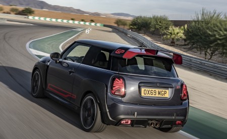 2020 MINI John Cooper Works GP Rear Three-Quarter Wallpapers 450x275 (13)