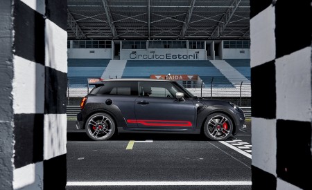 2020 MINI John Cooper Works GP Side Wallpapers 450x275 (15)