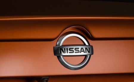 2020 Nissan Sentra Badge Wallpapers 450x275 (74)