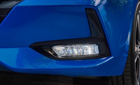 2020 Nissan Sentra Detail Wallpapers 450x275 (48)