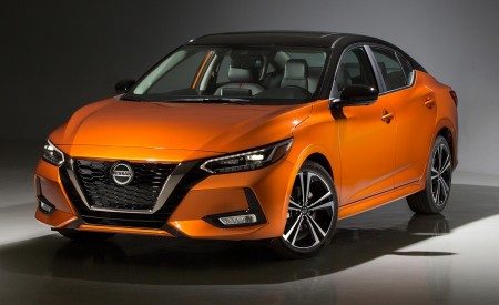 2020 Nissan Sentra Front Three-Quarter Wallpapers 450x275 (67)