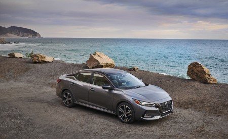 2020 Nissan Sentra Front Three-Quarter Wallpapers 450x275 (20)