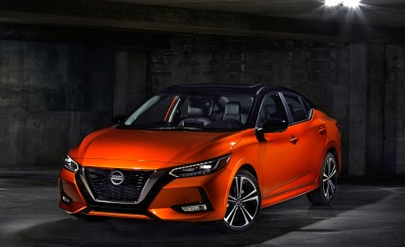 2020 Nissan Sentra Front Three-Quarter Wallpapers 450x275 (68)