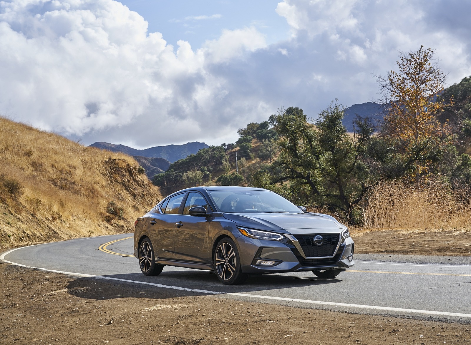 2020 Nissan Sentra Front Three-Quarter Wallpapers (15)