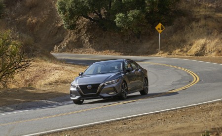 2020 Nissan Sentra Front Wallpapers 450x275 (17)