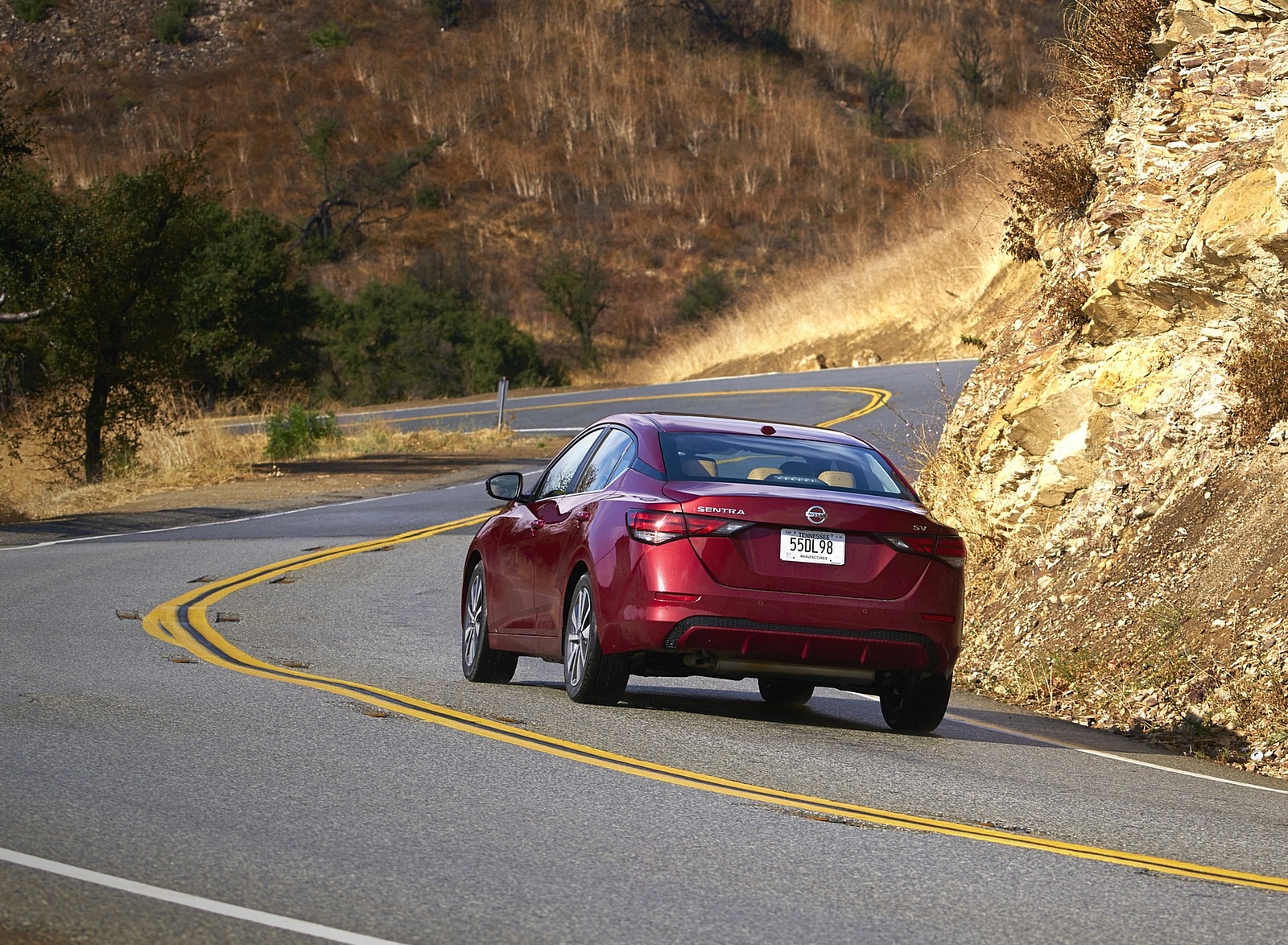 2020 Nissan Sentra Rear Three-Quarter Wallpapers (3)