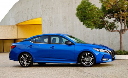 2020 Nissan Sentra Side Wallpapers 450x275 (41)
