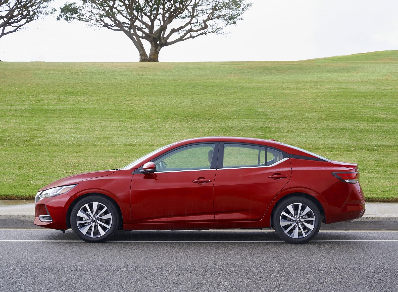 2020 Nissan Sentra Side Wallpapers (13)