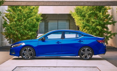 2020 Nissan Sentra Side Wallpapers 450x275 (42)