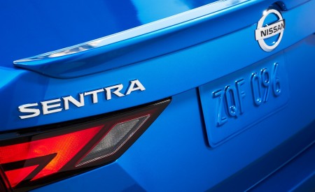 2020 Nissan Sentra Spoiler Wallpapers 450x275 (53)