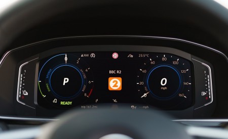 2020 Volkswagen Passat GTE Advance Estate (UK-Spec; Plug-In Hybrid) Digital Instrument Cluster Wallpapers 450x275 (19)
