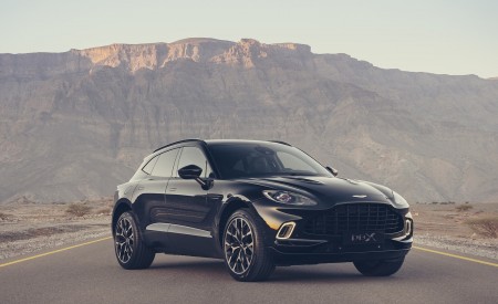 2021 Aston Martin DBX Front Three-Quarter Wallpapers 450x275 (53)