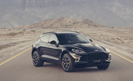 2021 Aston Martin DBX Front Three-Quarter Wallpapers 450x275 (57)