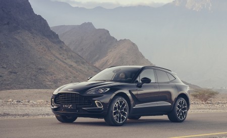 2021 Aston Martin DBX Front Three-Quarter Wallpapers 450x275 (58)