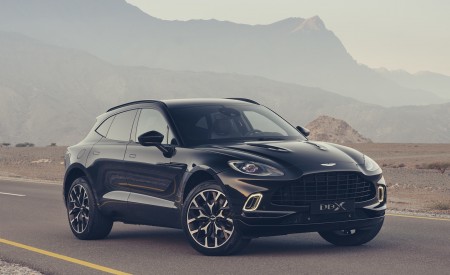 2021 Aston Martin DBX Front Three-Quarter Wallpapers 450x275 (47)
