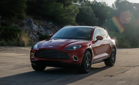 2021 Aston Martin DBX Front Wallpapers 450x275 (91)