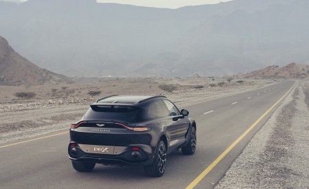 2021 Aston Martin DBX Rear Three-Quarter Wallpapers 450x275 (27)