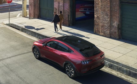 2021 Ford Mustang Mach-E Electric SUV Top Wallpapers 450x275 (42)