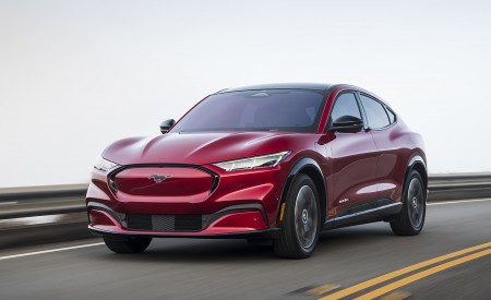 2021 Ford Mustang Mach-E Front Three-Quarter Wallpapers  450x275 (4)