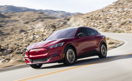 2021 Ford Mustang Mach-E Front Three-Quarter Wallpapers 450x275 (6)