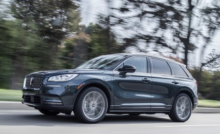 2021 Lincoln Corsair Grand Touring Plug-In Hybrd (Color: Flight Blue) Front Three-Quarter Wallpapers 450x275 (41)