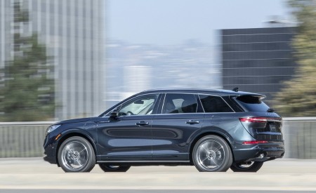 2021 Lincoln Corsair Grand Touring Plug-In Hybrd (Color: Flight Blue) Side Wallpapers 450x275 (44)