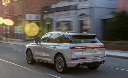 2021 Lincoln Corsair Grand Touring Plug-In Hybrid Rear Three-Quarter Wallpapers 450x275 (7)