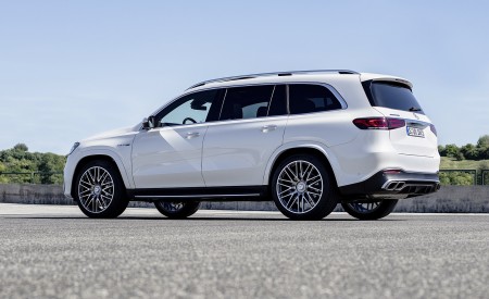 2021 Mercedes-AMG GLS 63 Rear Three-Quarter Wallpapers 450x275 (86)