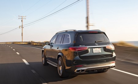 2021 Mercedes-AMG GLS 63 (US-Spec) Rear Three-Quarter Wallpapers 450x275 (15)