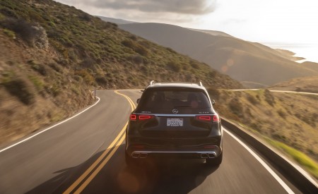 2021 Mercedes-AMG GLS 63 (US-Spec) Rear Wallpapers 450x275 (17)