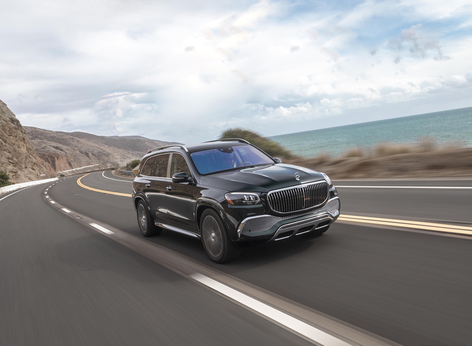 2021 Mercedes-Maybach GLS 600 (US-Spec) Front Three-Quarter Wallpapers (4)