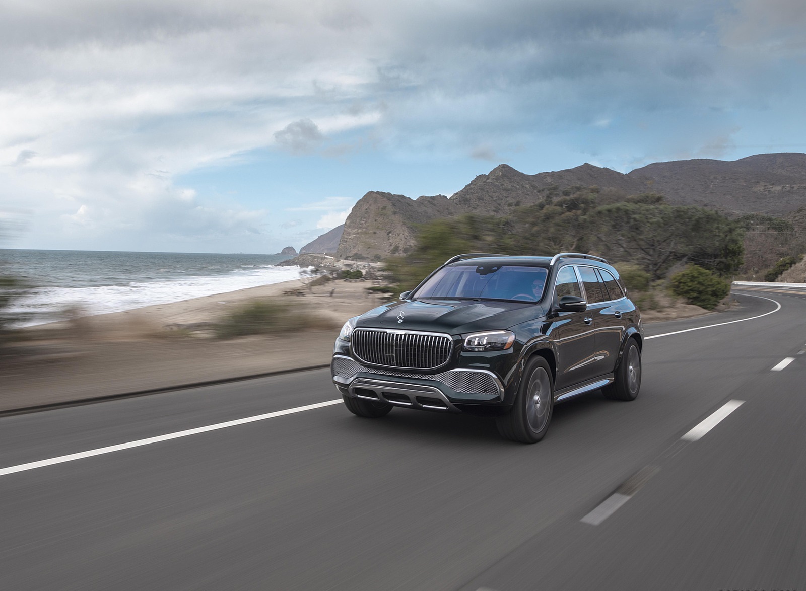 2021 Mercedes-Maybach GLS 600 (US-Spec) Front Three-Quarter Wallpapers (8)