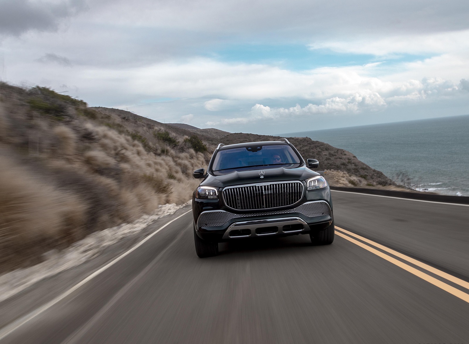 2021 Mercedes-Maybach GLS 600 (US-Spec) Front Wallpapers (9)
